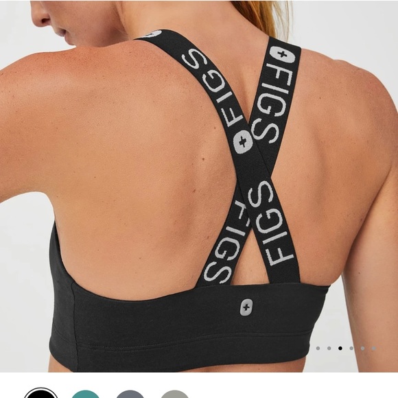 Figs 360 performance sports bra - Picture 2 of 5